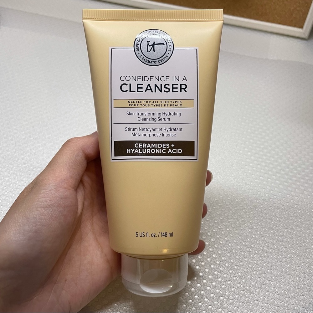 It Cosmetics Confidence In A Cleanser